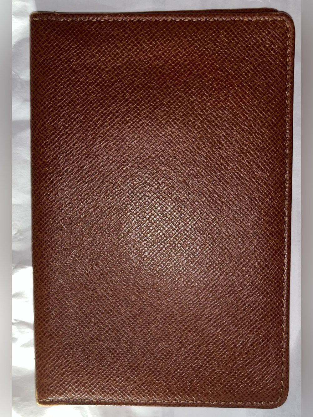 Louis Vuitton EUC Taiga Bi-Fold Wallet